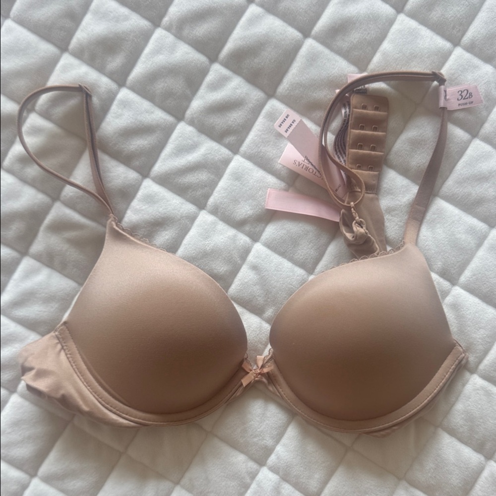 NWT Victoria's Secret Push Up Smooth Bra - 32B - Praline Nude